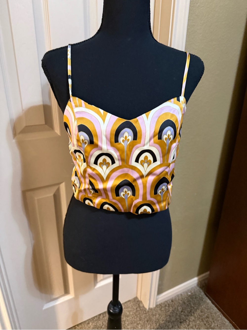 House of Harlow Mustard, Pink & Black Geometric Crop